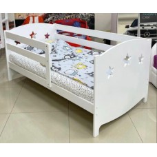 Кроватка детская Эко-9 из МДФ фигурная (ч)